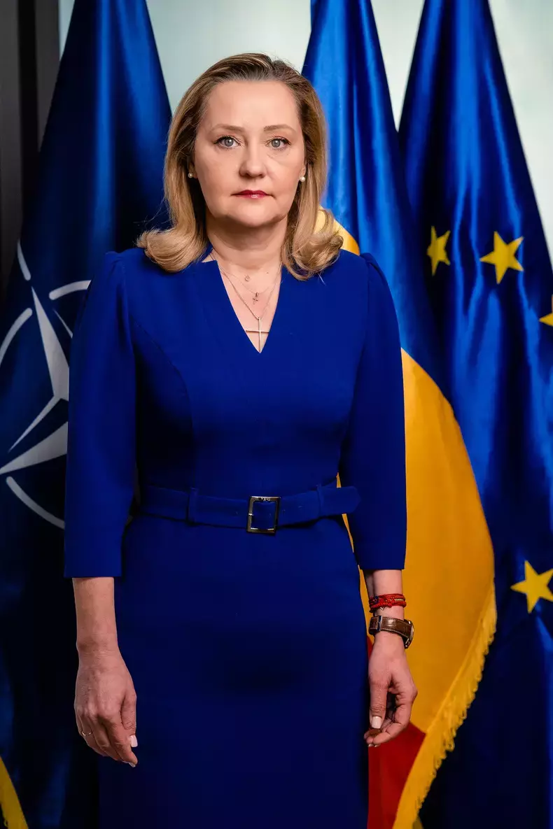 elena-lasconi-1