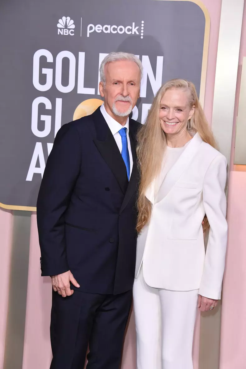 James Cameron și Suzy Amis  – Globurile de Aur 2023
