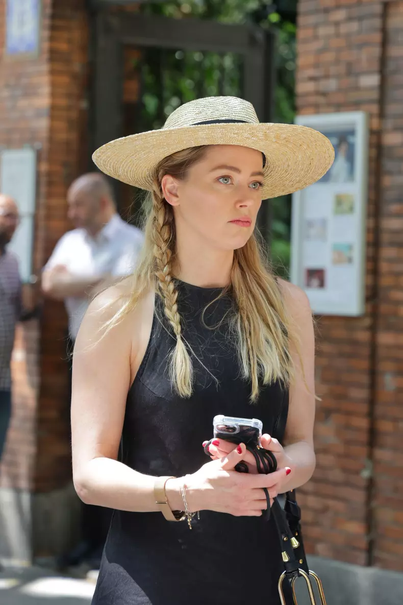 National Police go to Amber Heard's home in Madrid