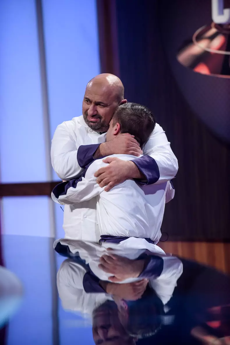 Chefi la cuțite (15)