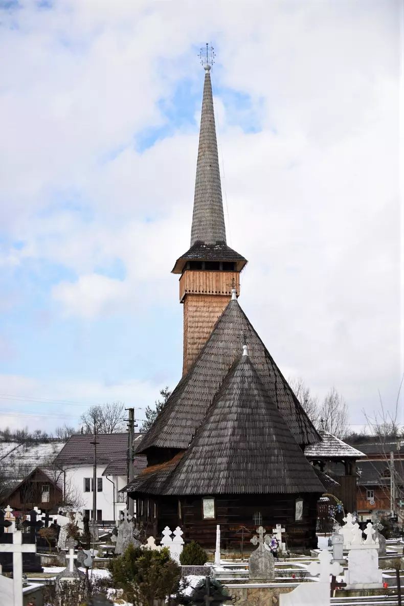 Au început filmările pentru „Ie, Românie”. Mircea Radu, primit cu brațele deschise în Maramureș (7)