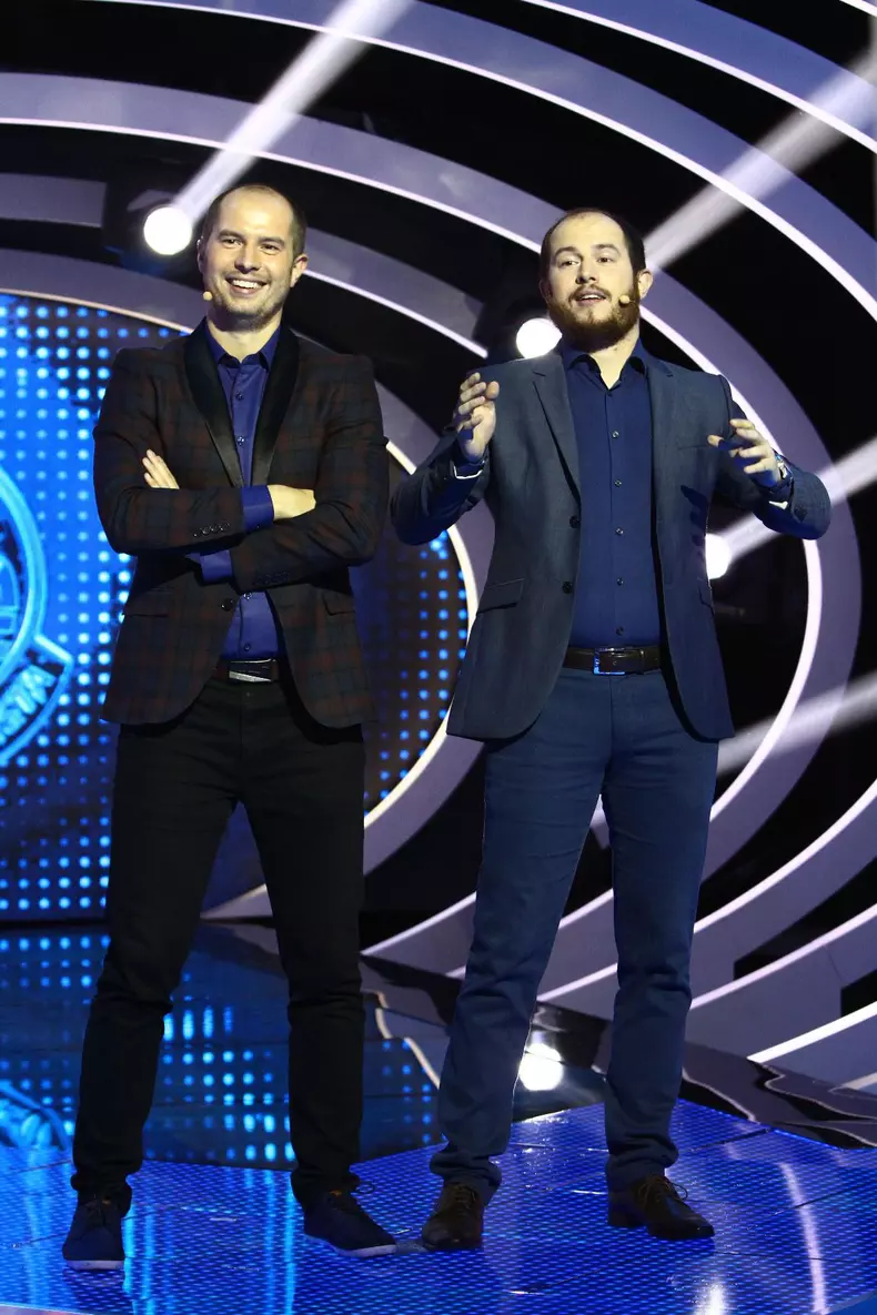 “Guess My Age – Ghicește vârsta” Miercuri, doi frați gemeni își testează intuiția în emisiunea lui Dan Negru (5)