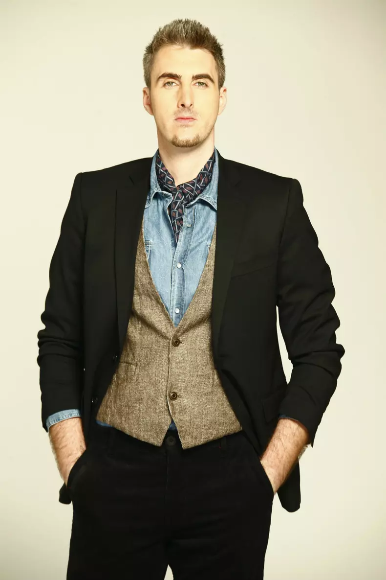 Ernest - Ochii din umbra