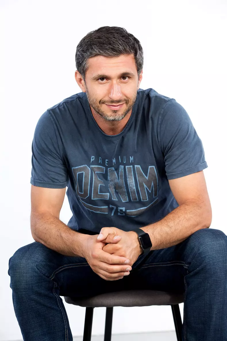 Dragos Bucur mod (1)