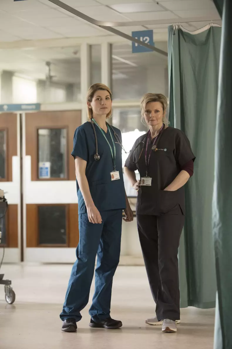 Ai încredere în mine - Jodie Whittaker și Sharon Small