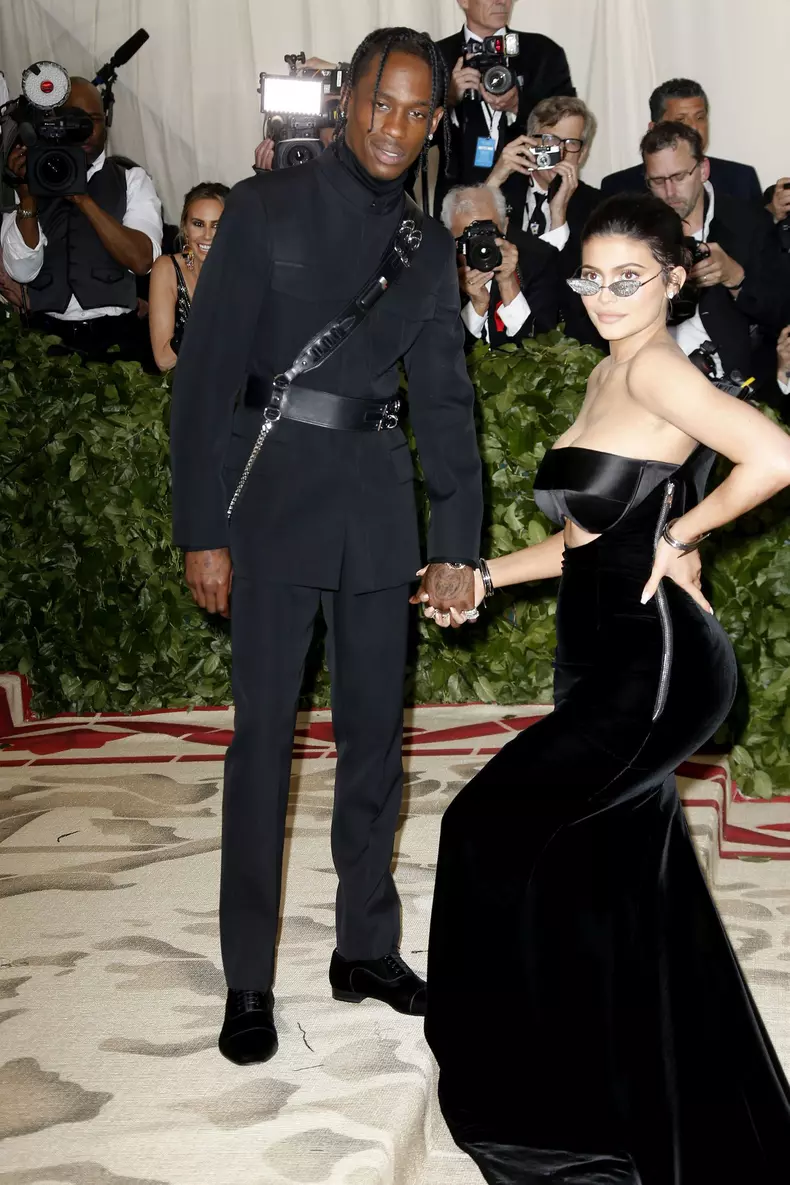 Met Gala 2018 célébrant l'ouverture de l'exposition Heavenly Bodies: Fashion and the Catholic Imagination à New York