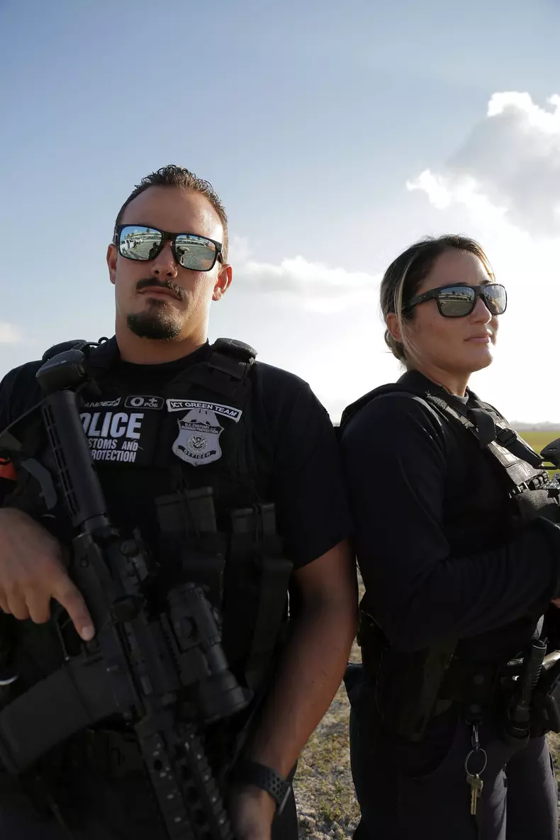 301_ToCatchASmugglerUSA_005