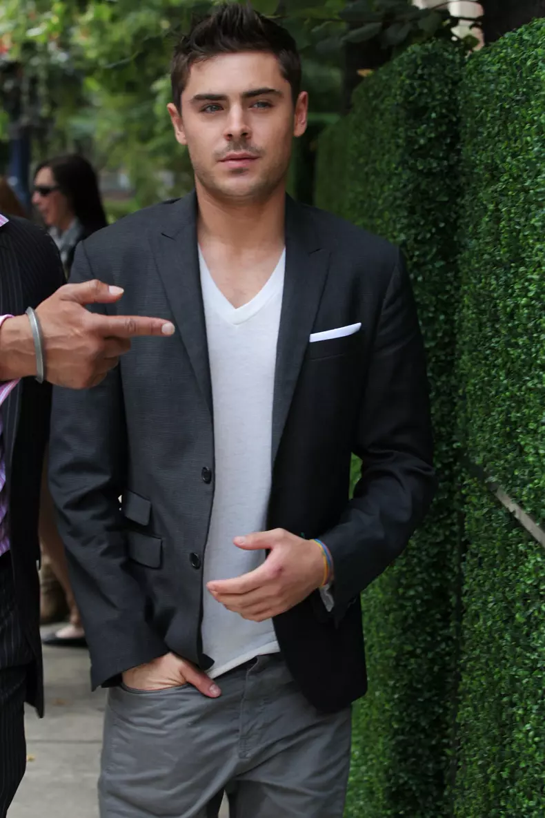 Cum au reacționat copiii Jessicăi Alba la clipul viral de pe Tik Tok în care dansează cu Zac Efron