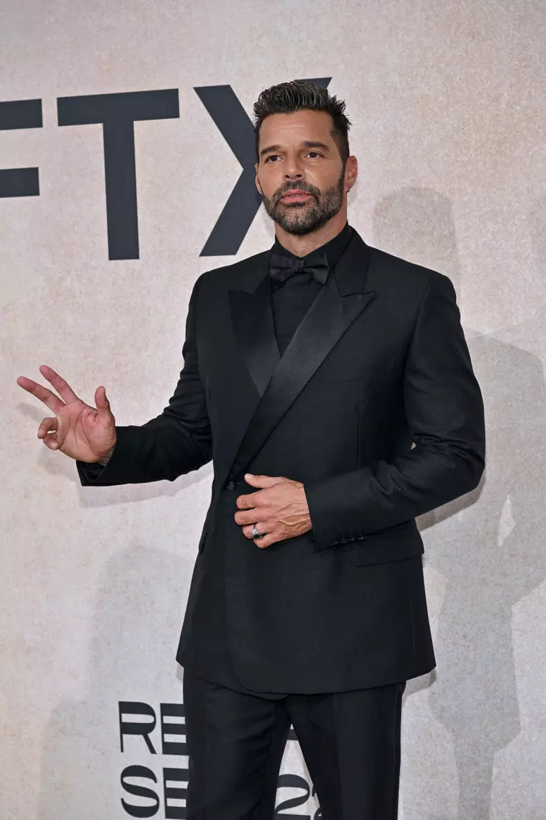 Ricky Martin, prima reacție după ce a primit un ordin de restricție. De ce este acuzat starul