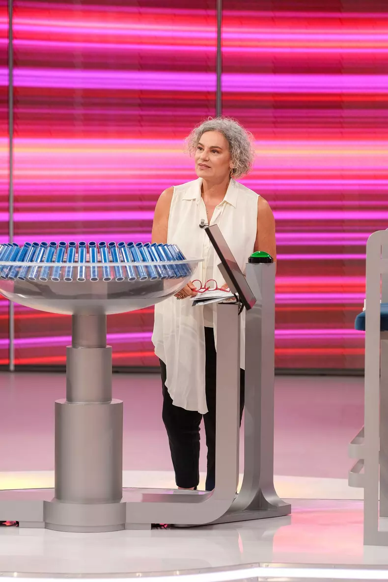 Maia-Morgenstern-la-Tu-urmezi_Kanal-D-2-1