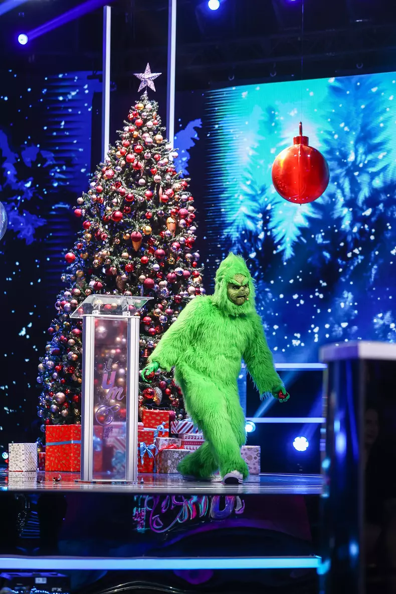 grinch-roast-gala-de-craciun-iumor-