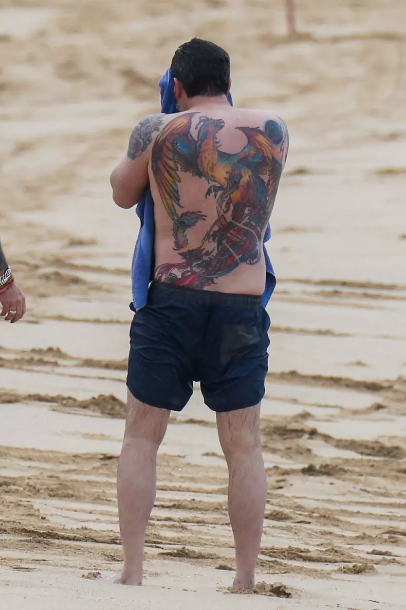 Ben Affleck are pe spate un tatuaj cu pasărea Phoenix