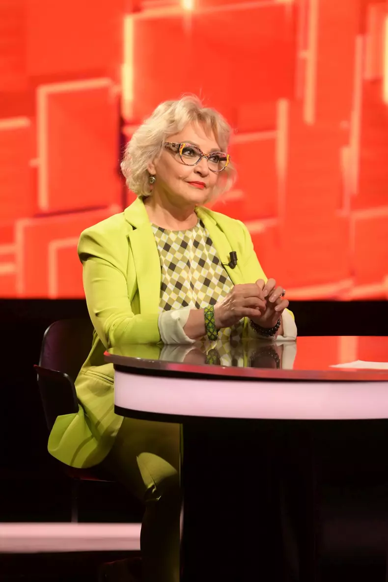 mihaela-tatu-la-40-de-intrebari-cu-denise-rifai