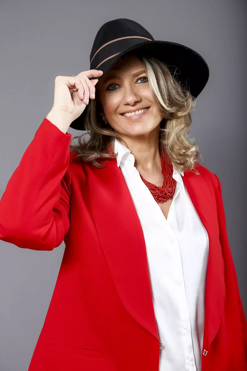 Ioana Abur joacă în Lia – Soția soțului meu