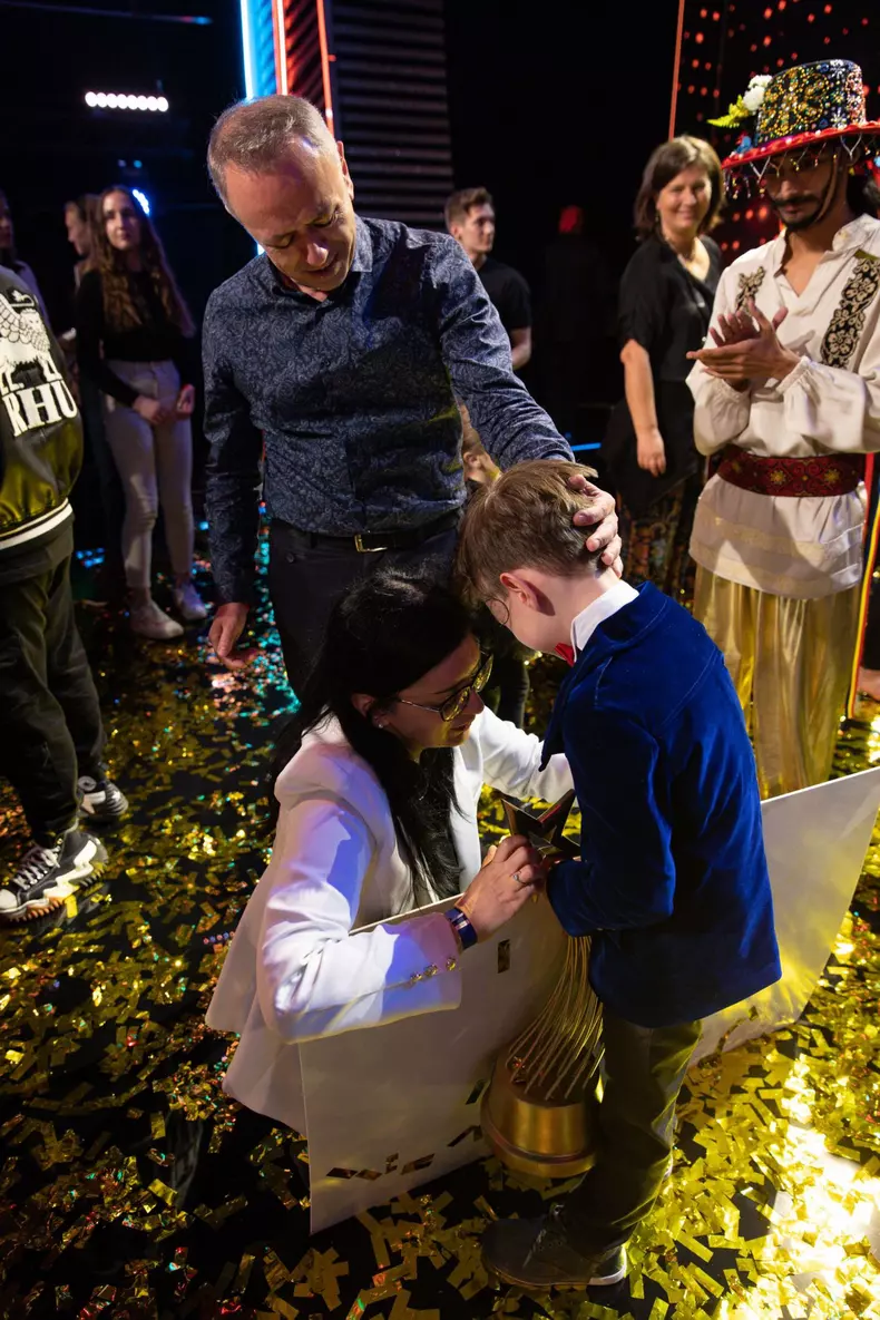 parintii-lui-rares-prisacariu-primele-declaratii-dupa-ce-fiul-lor-a-castigat-marea-finala-romanii-au-talent