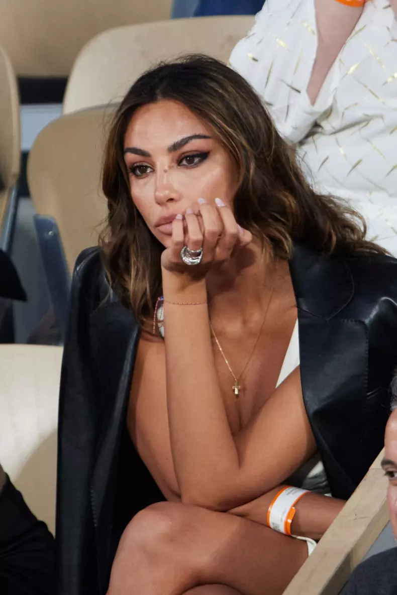 Exclusif - Madalina Ghenea regarde le match de son compagnon Grigor Dimitrov lors des internationaux de tennis de Roland Garros à Paris