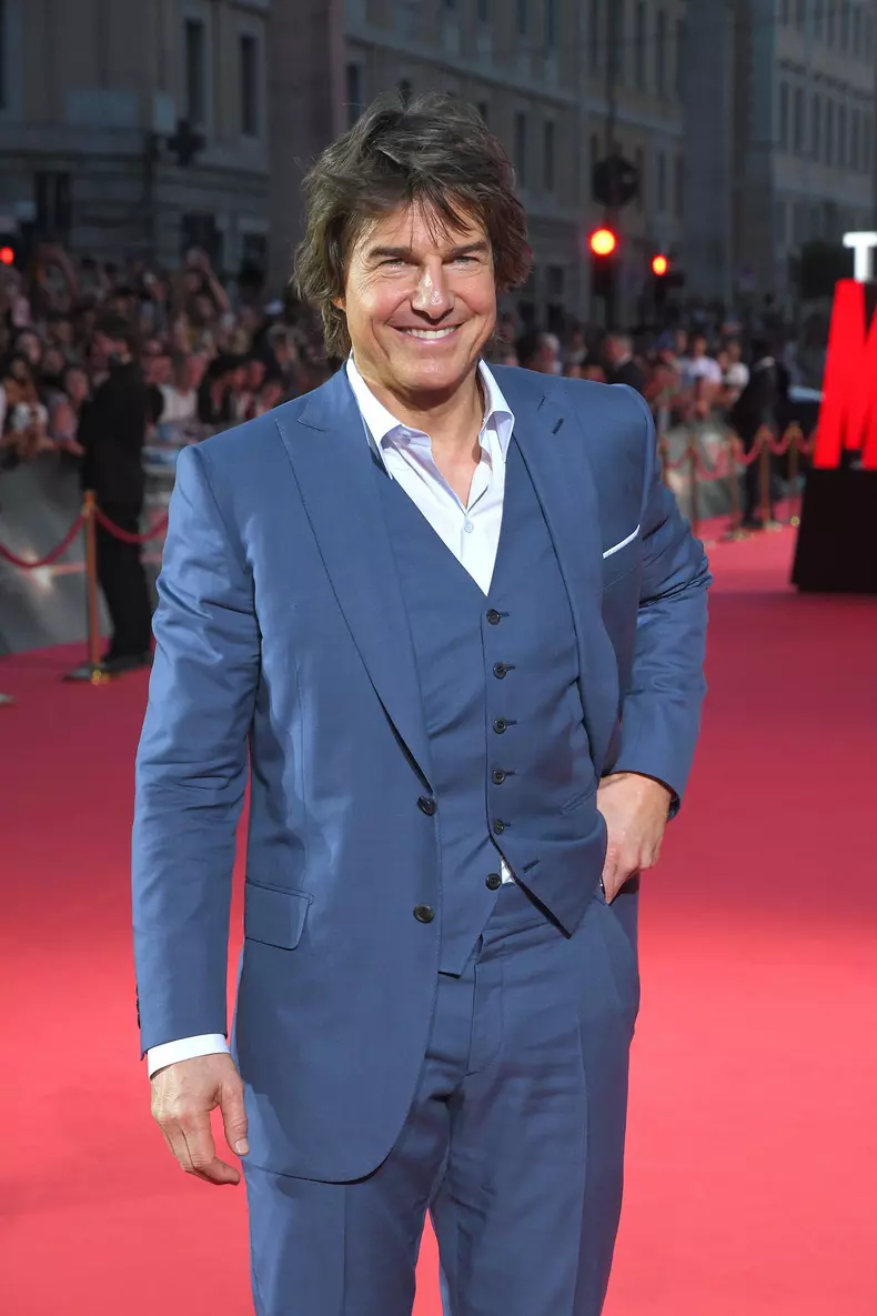 Tom Cruise, luat cu asalt de fani la Roma. Cum a pozat actorul din Misiune Imposibilă 7 la premiera noului său film