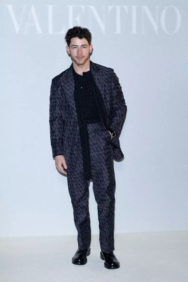 People au défilé de mode prêt-à-porter automne-hiver 2023/2024 "Valentino" lors de la Fashion Week de Paris