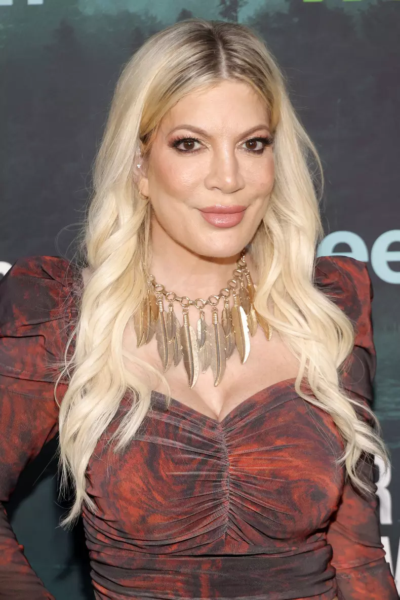 Tori Spelling, primele declarații după ce a ajuns la spital. Ce se întâmplă cu actrița din „Beverly Hills, 90210”