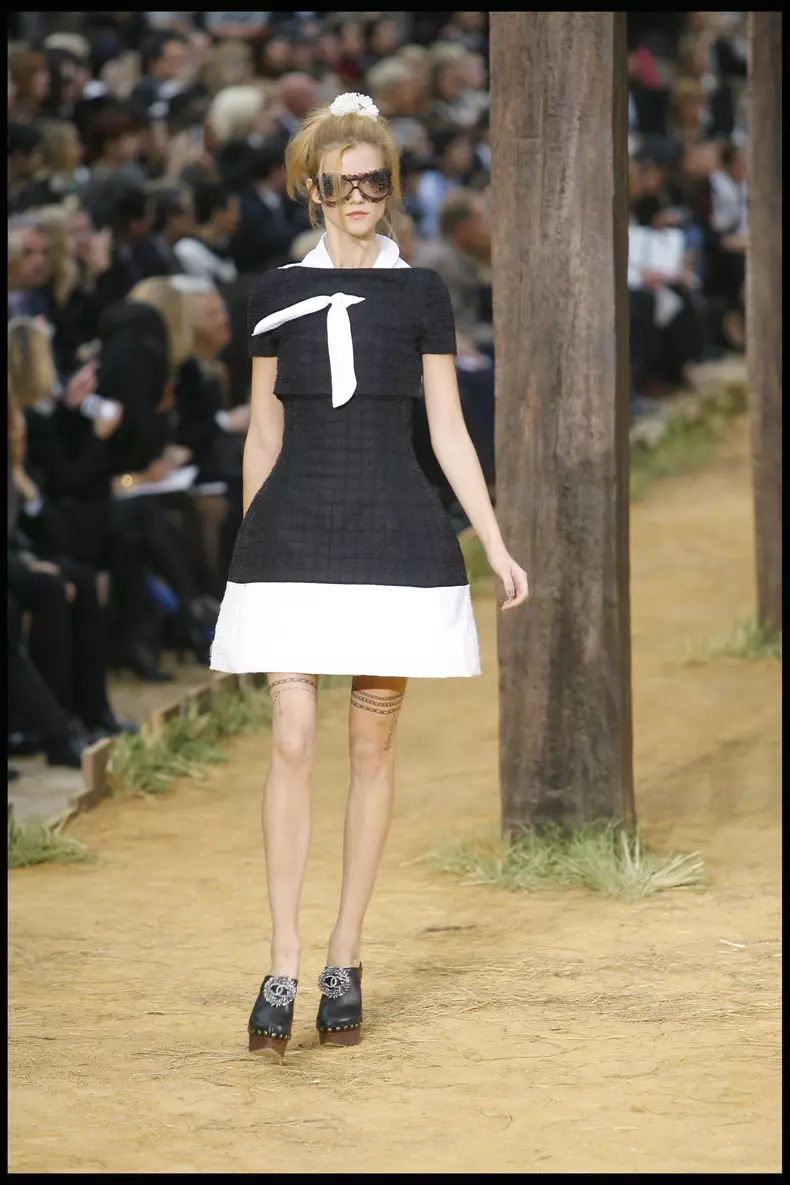 Chanel__10__01.jpg