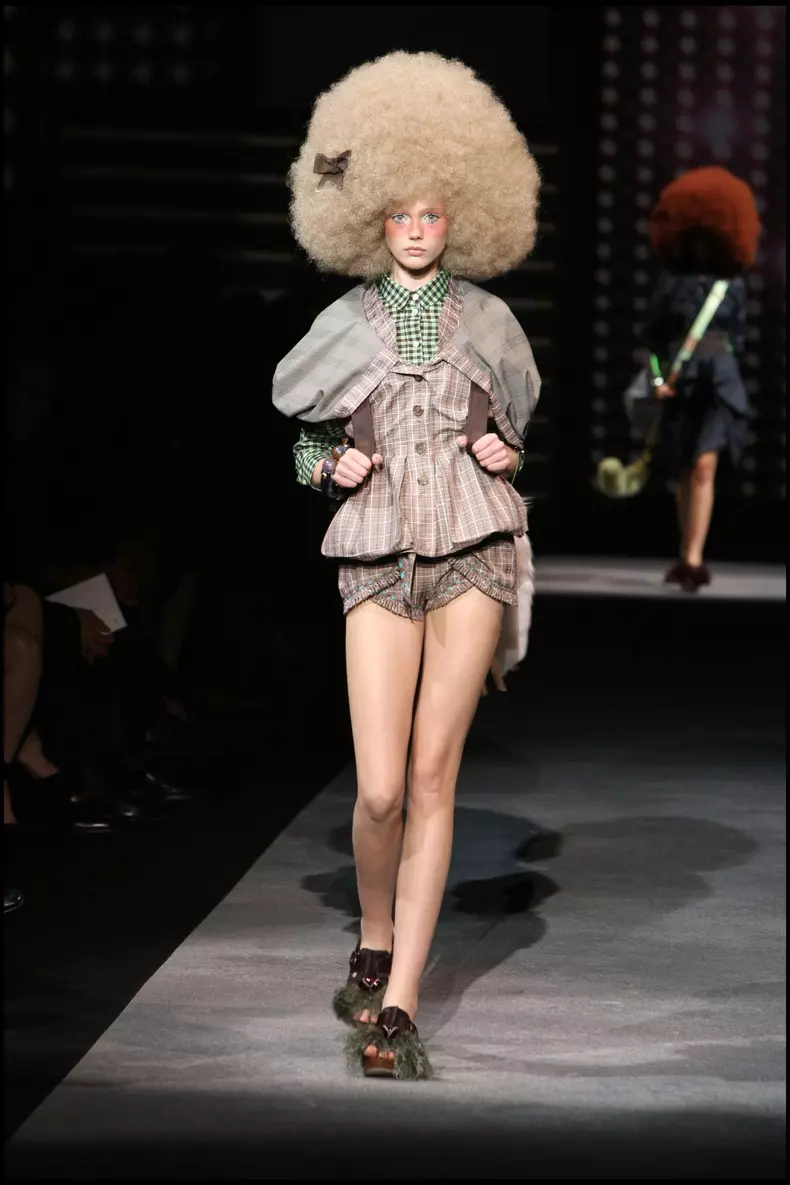 Louis_Vuitton_2010__1_.jpg