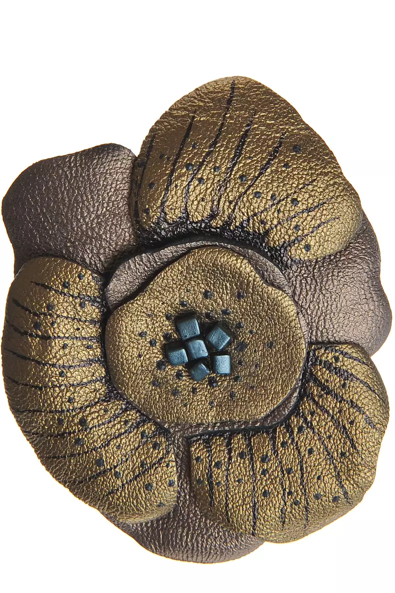 Brosa_piele_aurie__95_lei__Iuliana_Asoltanei__endra.ro__01.jpg