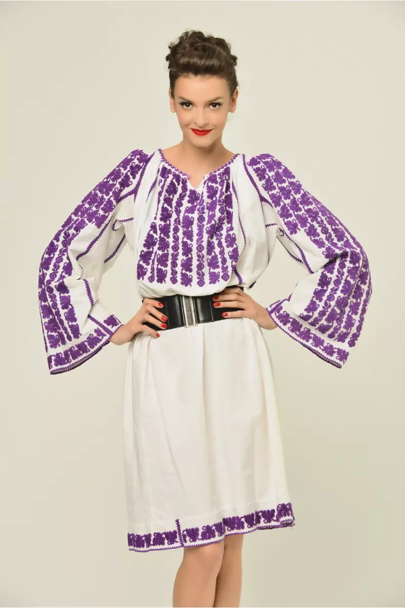 rochia_traditionala_romaneasca_unica_01.jpg