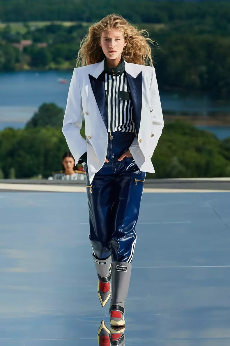 Louis Vuitton Paris Resort 2022