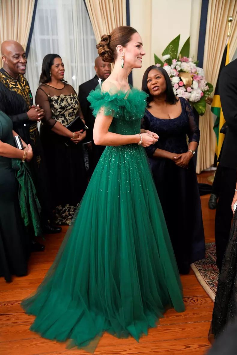 Kate Middleton rochie verde smarald