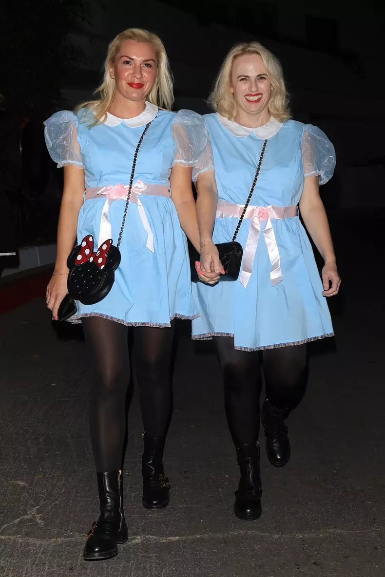 Rebel Wilson și Ramona Agruma s-au logodit la Disneyland
