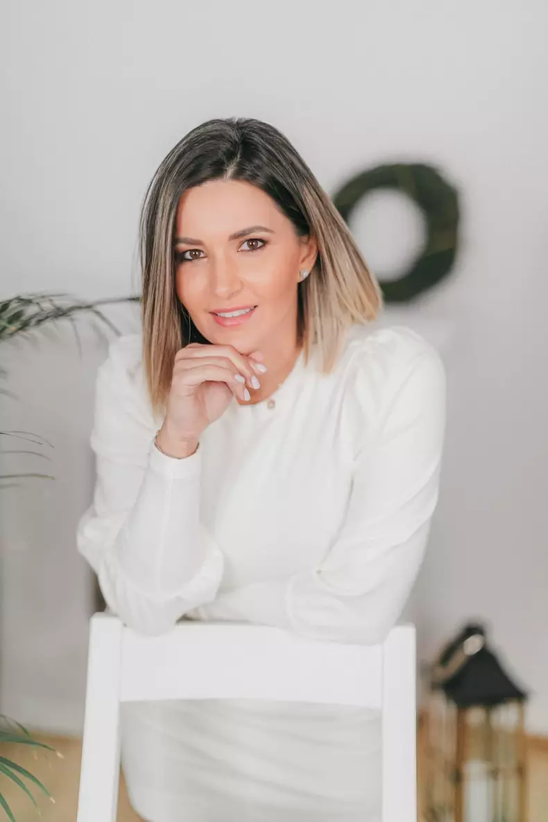 ela craciun, despre obietele din casa