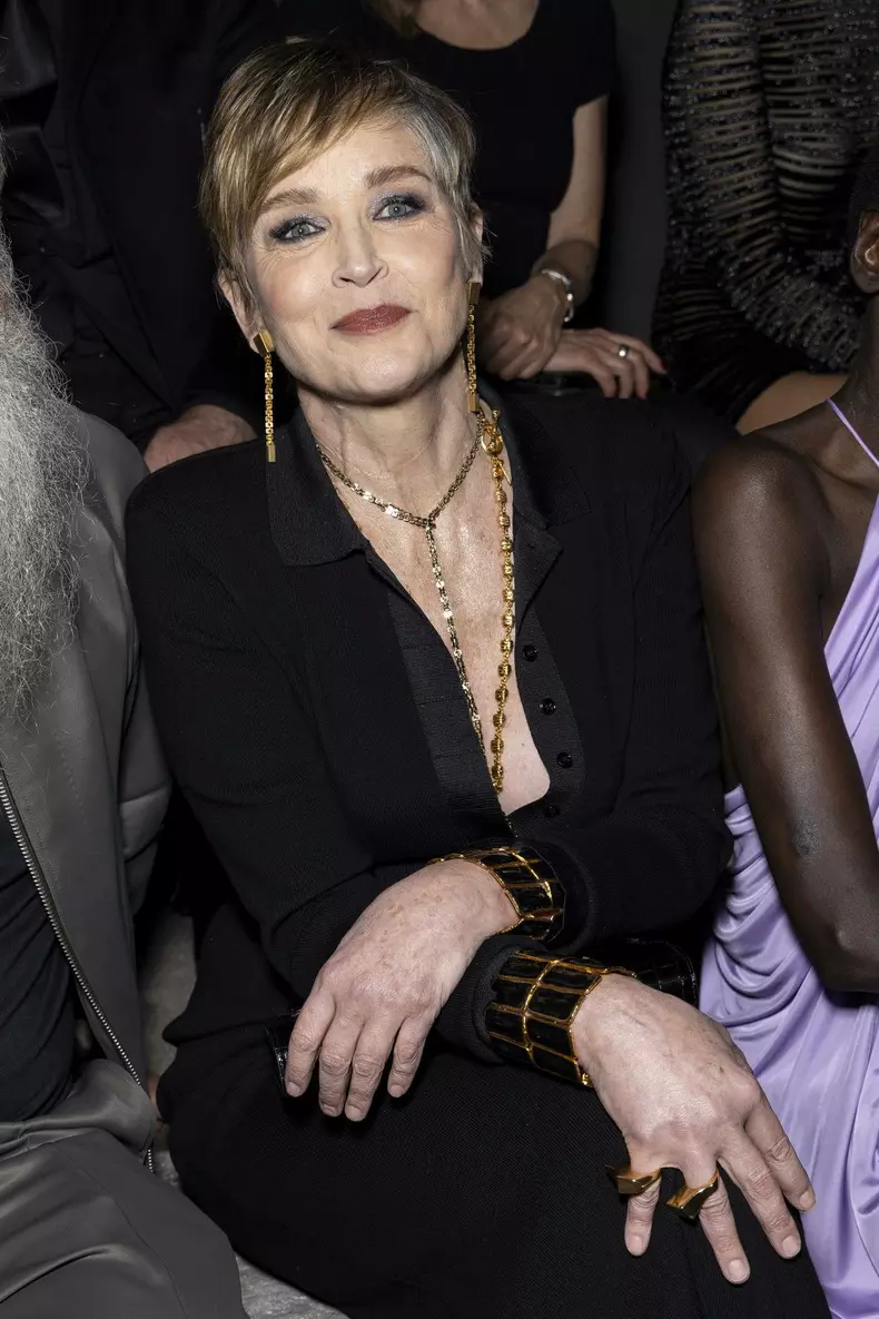 Sharon Stone attends TOM FORD Fall/Winter 2024 runway during Milan Fashion Week on February 2024 - Milan, Italy 22/02/2024