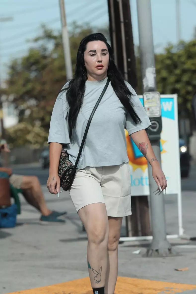 *EXCLUSIVE* Amanda Bynes showcases new black hair while walking down Hollywood