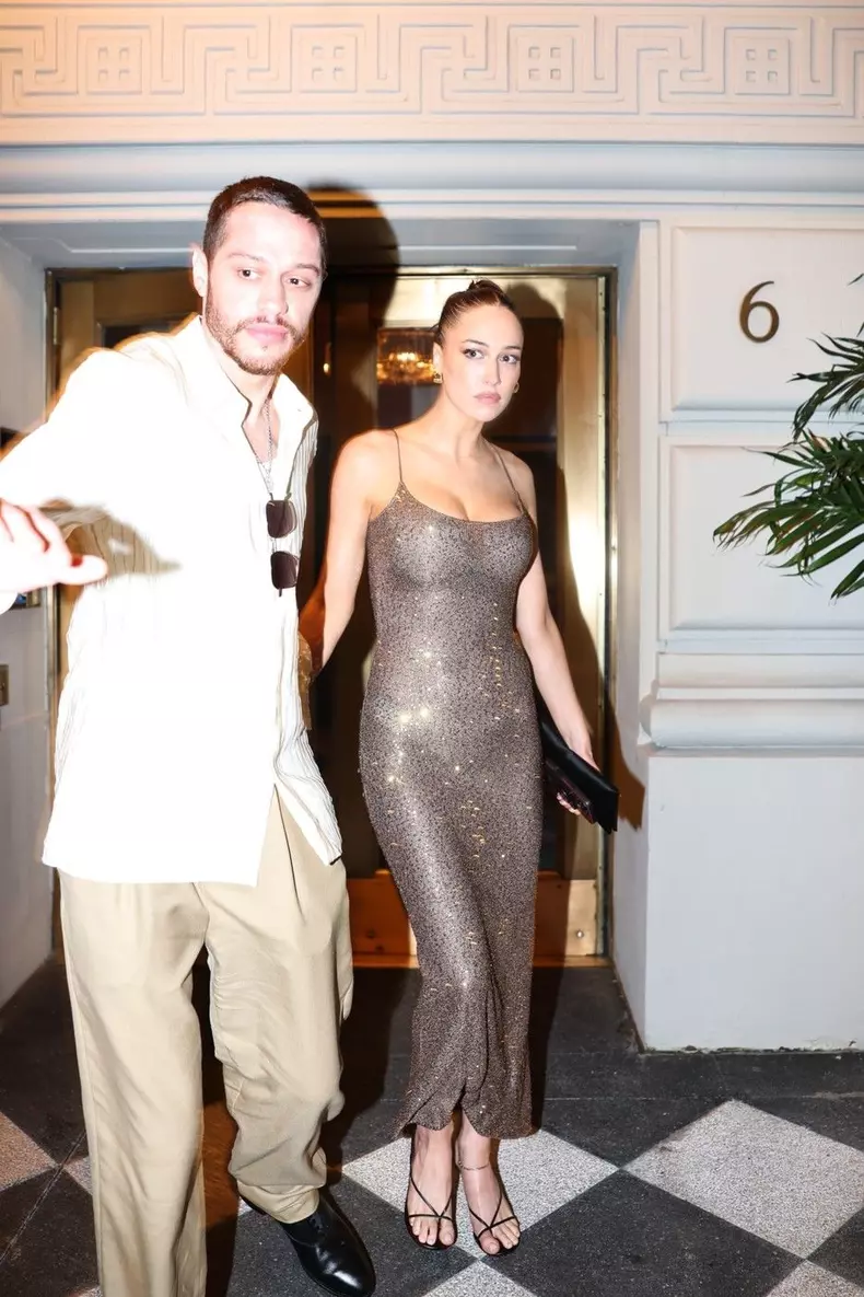 Pete Davidson is expecting his first child with girlfriend Elsie Hewitt after a whirlwind romance! **FILE PHOTOS**