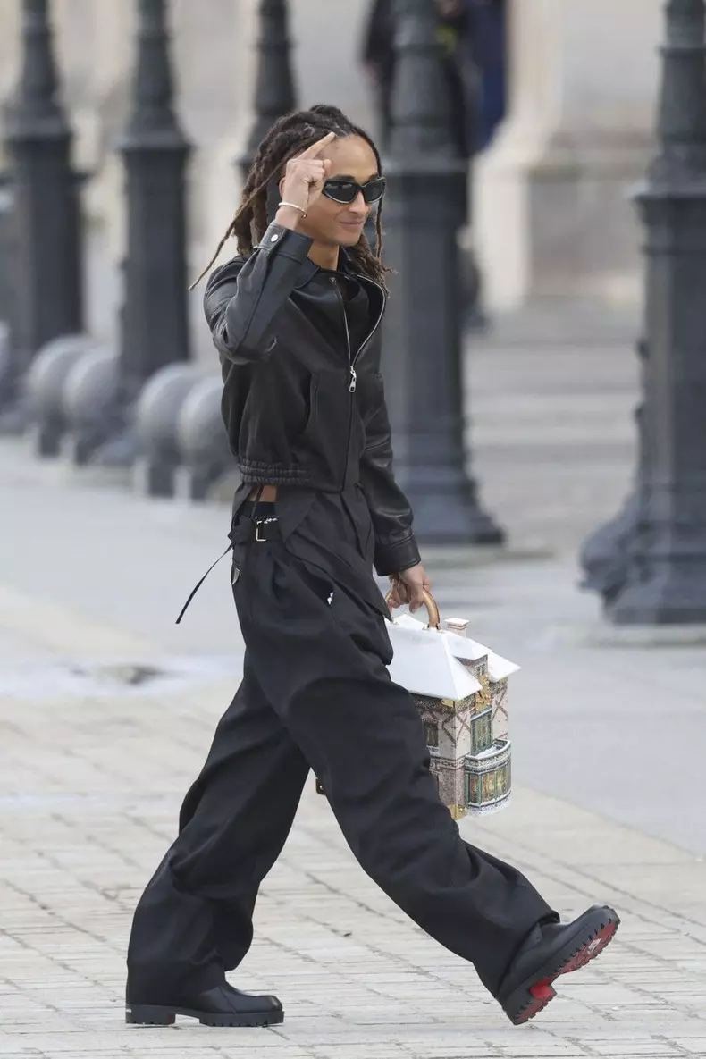 Les célébrités au défilé Louis Vuitton Collection Femme Prêt-à-Porter Automne/Hiver 2026-2027 lors de la Fashion Week de Paris (PFW)