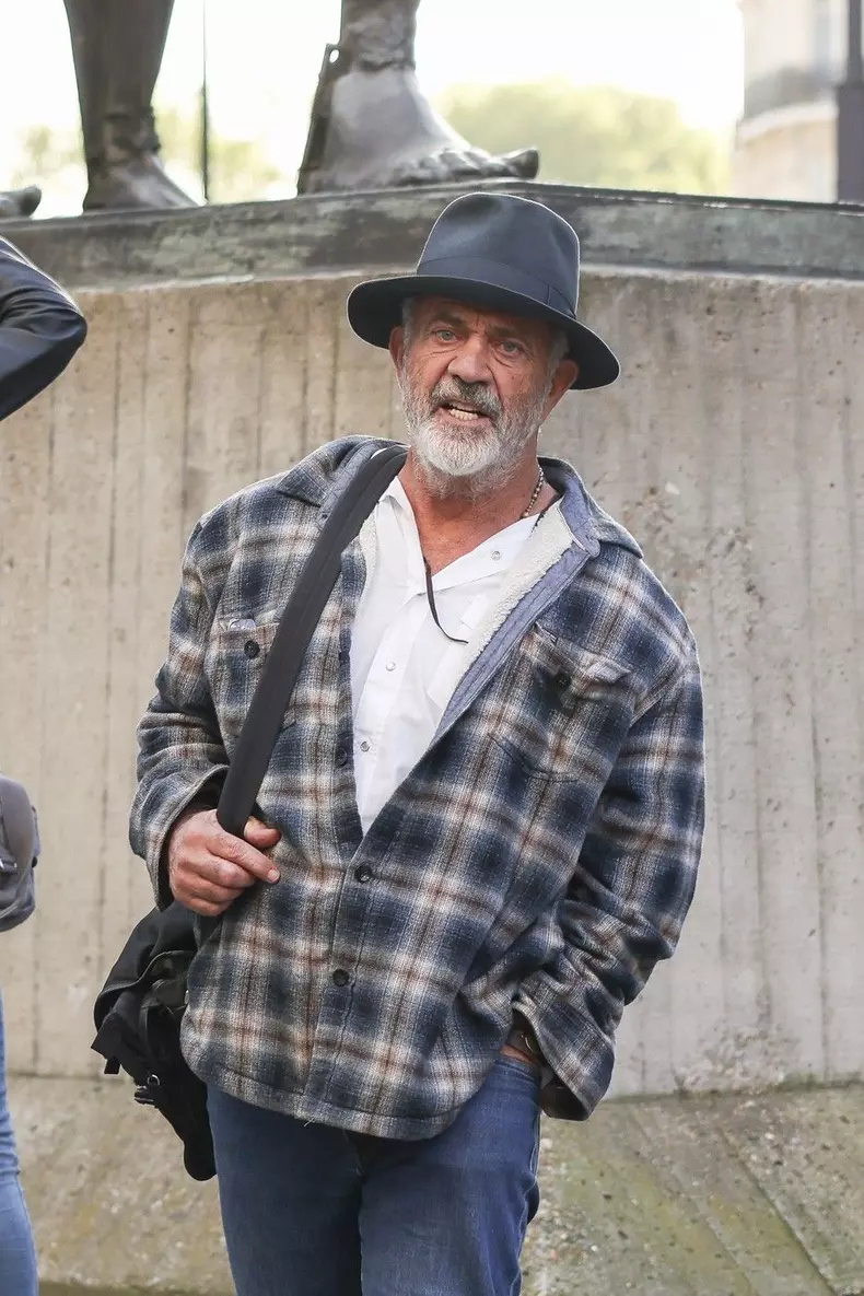 Mel Gibson Strolls Around Paris With Friend - 17 Apr 2026