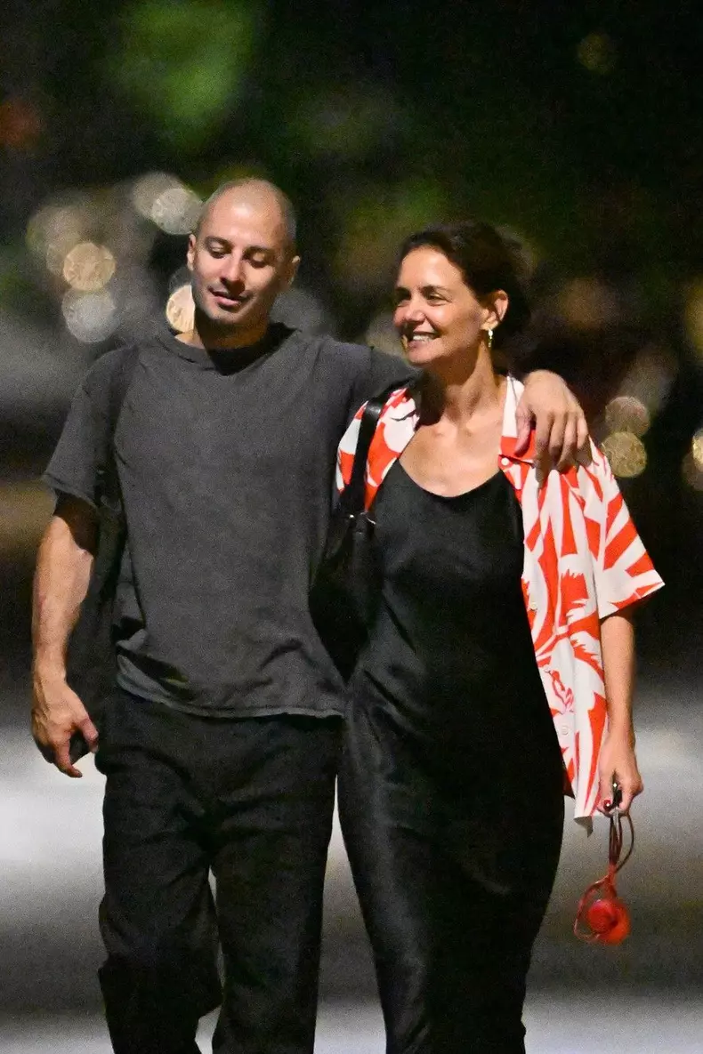 EXCLUSIVE Katie Holmes And Jason Bard Yarmosky Confirm Dating Rumours As They Cozy Up In New York City
