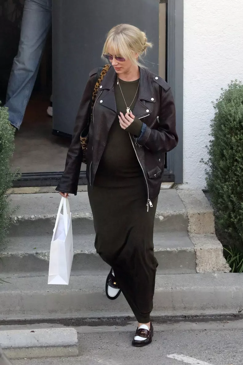 EXCLUSIVE: Kimberly Stewart Shows Off Her Baby Bump While Out Shopping in Los Angeles