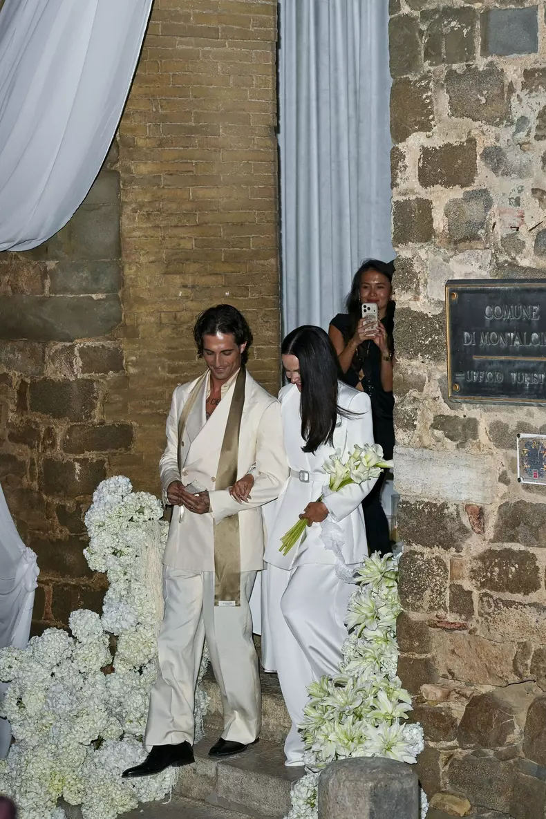 Dove Cameron And Damiano David Wedding In Montalcino