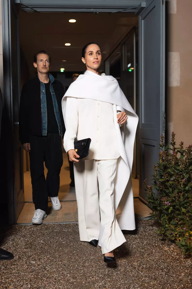 Meghan Markle Makes Surprise Paris Fashion Week Debut At Balenciaga SS26 Show ? 04 Oct 2025