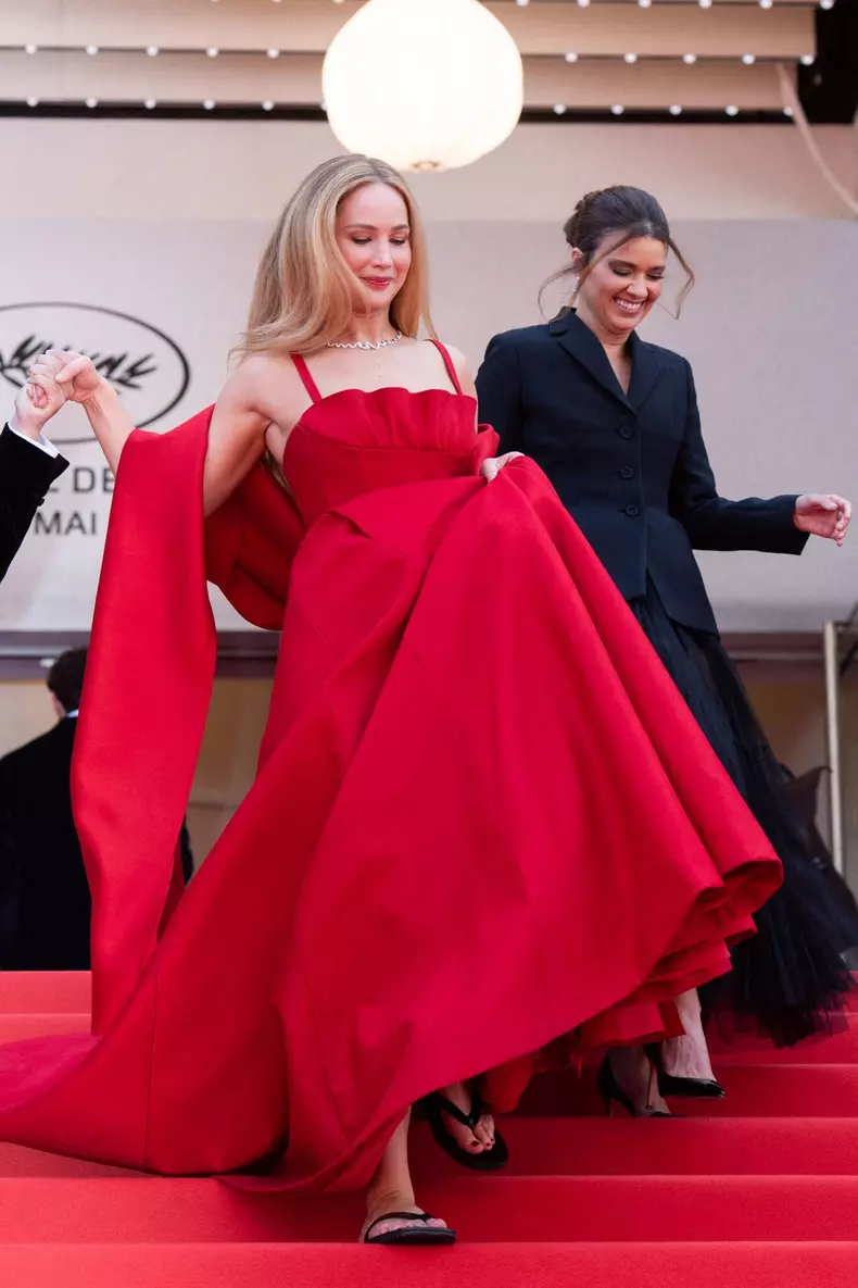 Cannes - Jennifer Lawrence Wears Comfy Flip-Flops