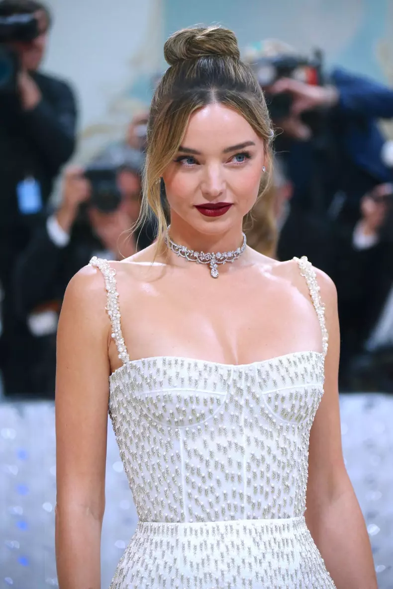 Miranda Kerr va deveni mamă pentru a patra oară. Modul inedit în care a anunțat vestea