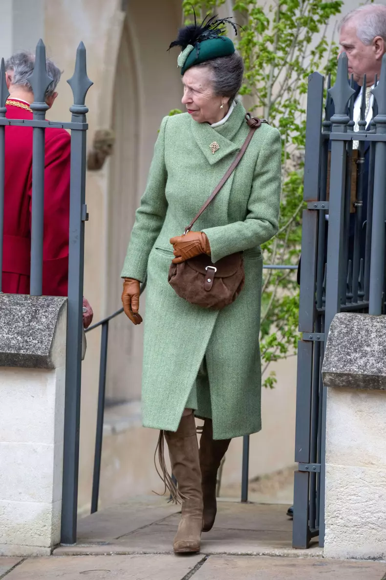 Familia regală britanică participă la slujba din Duminica Paștelui la Castelul Windsor