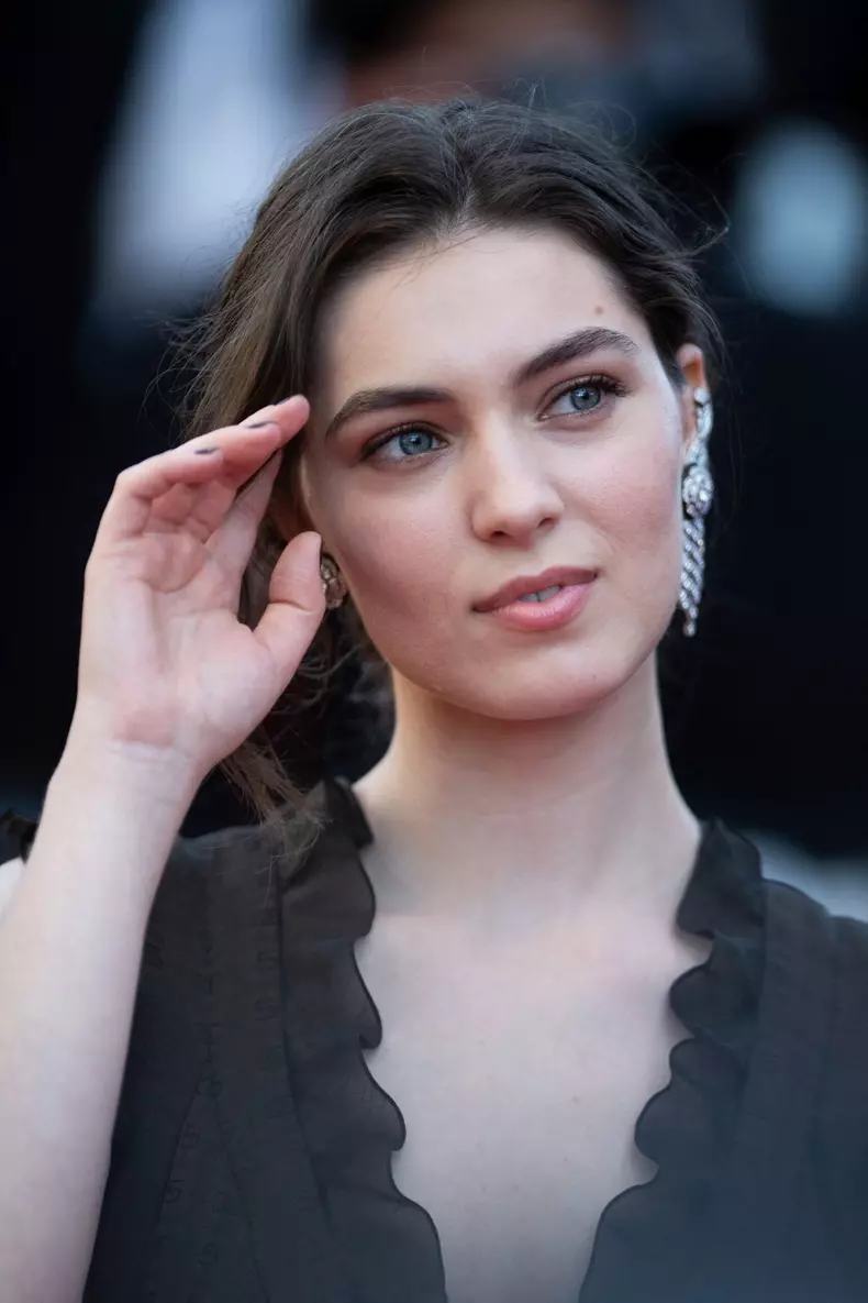 Anamaria Vartolomei, pe covorul rosu la Cannes