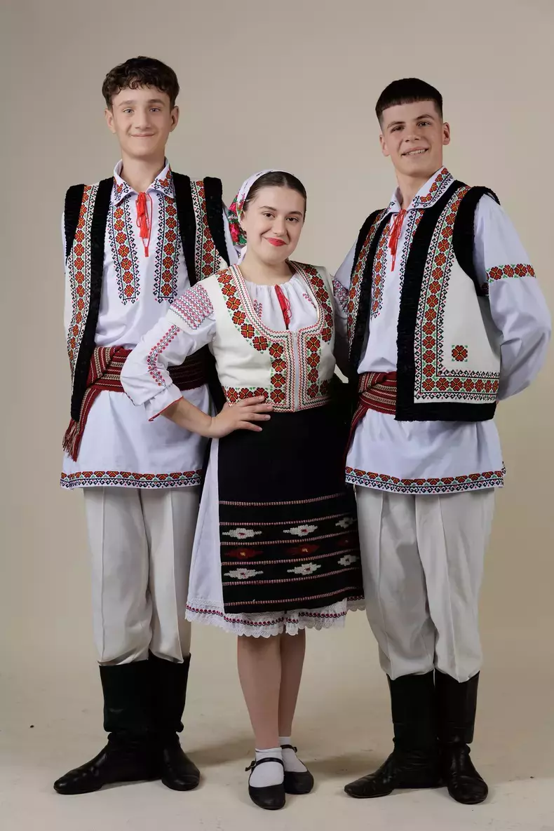 ansamblul-hecenii-1