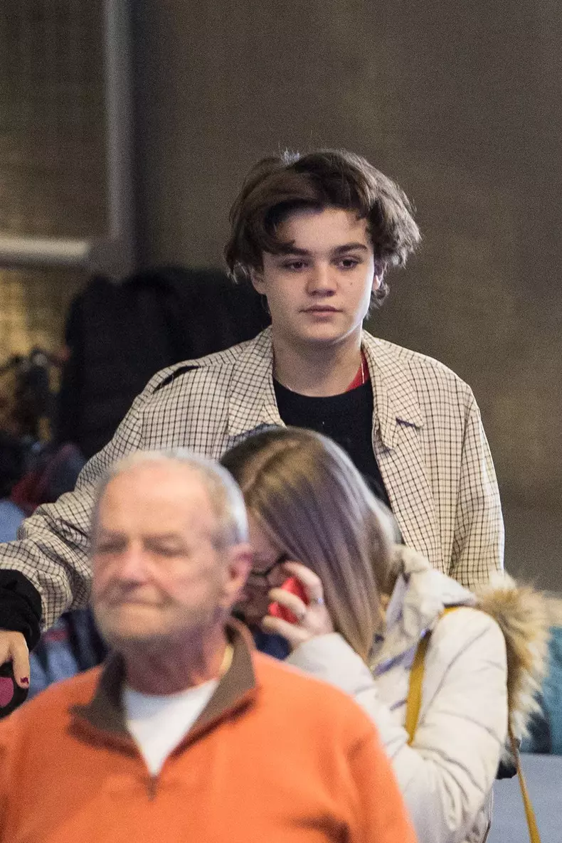 Exclusif - BI - No Credit - Prix spécial - No Web No Blog - Lily-Rose et son frère Jack Depp arrivent à Paris pour passer les fêtes de Noël en famille
