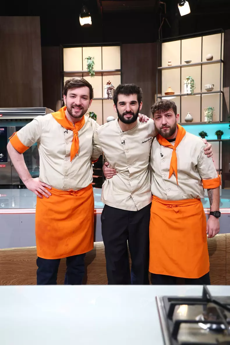 Cine sunt semifinaliștii de la Chefi la cuțite 2025, sezonul 15  (2)