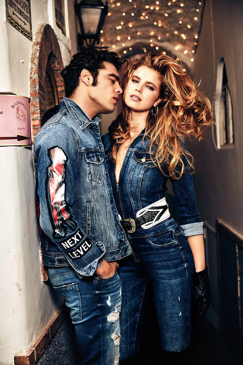 De pe catwalk pe strada: cele mai dorite piese de iarna din colectia GUESS