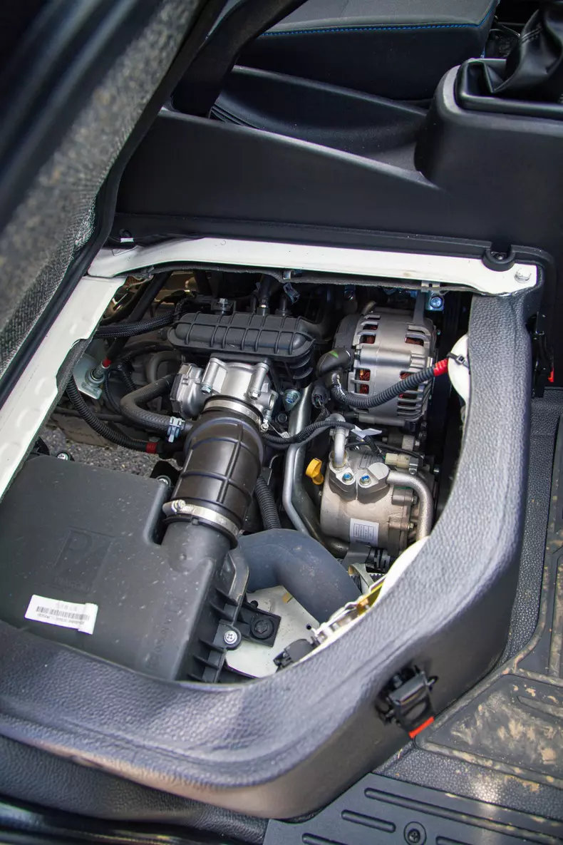 Piaggio Porter NP6 low res 026