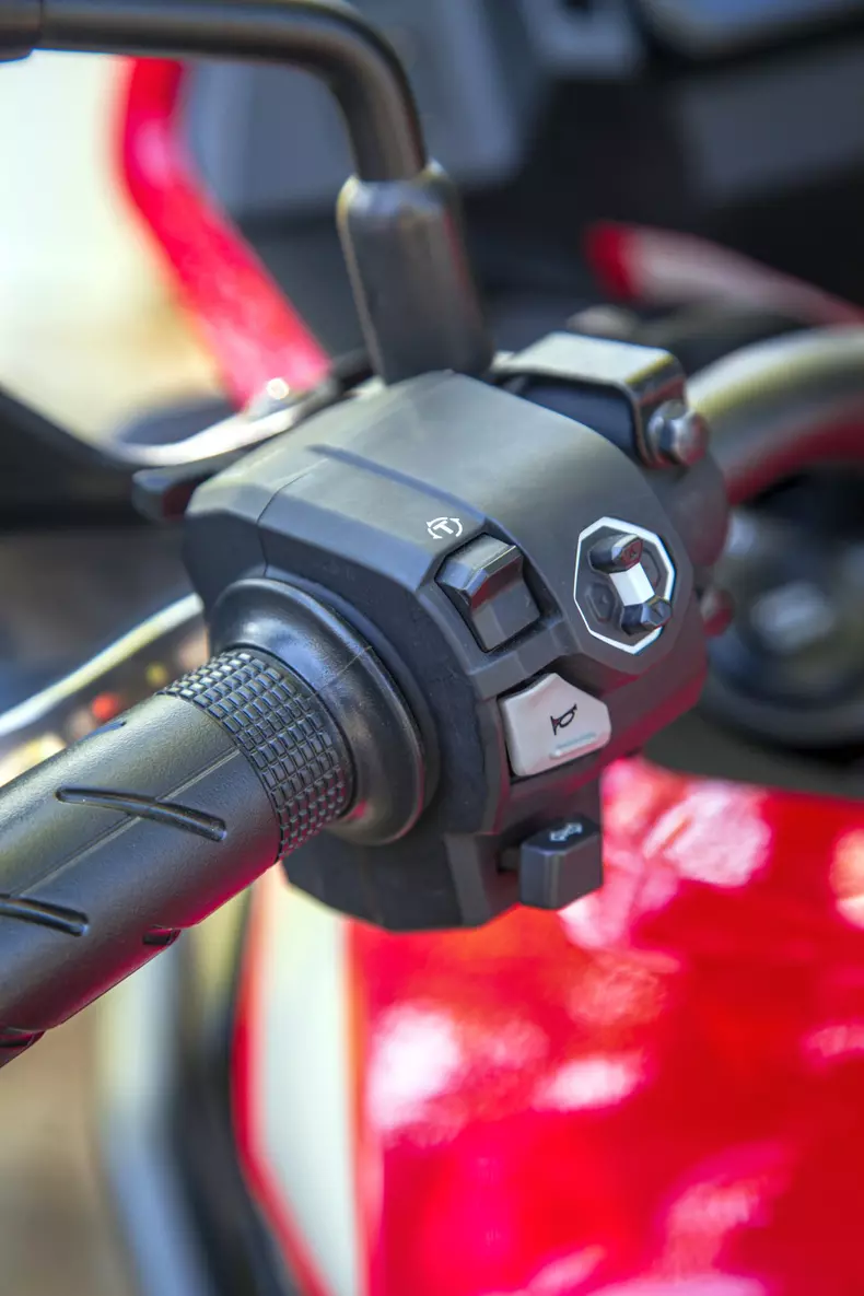 Honda NX low res 005